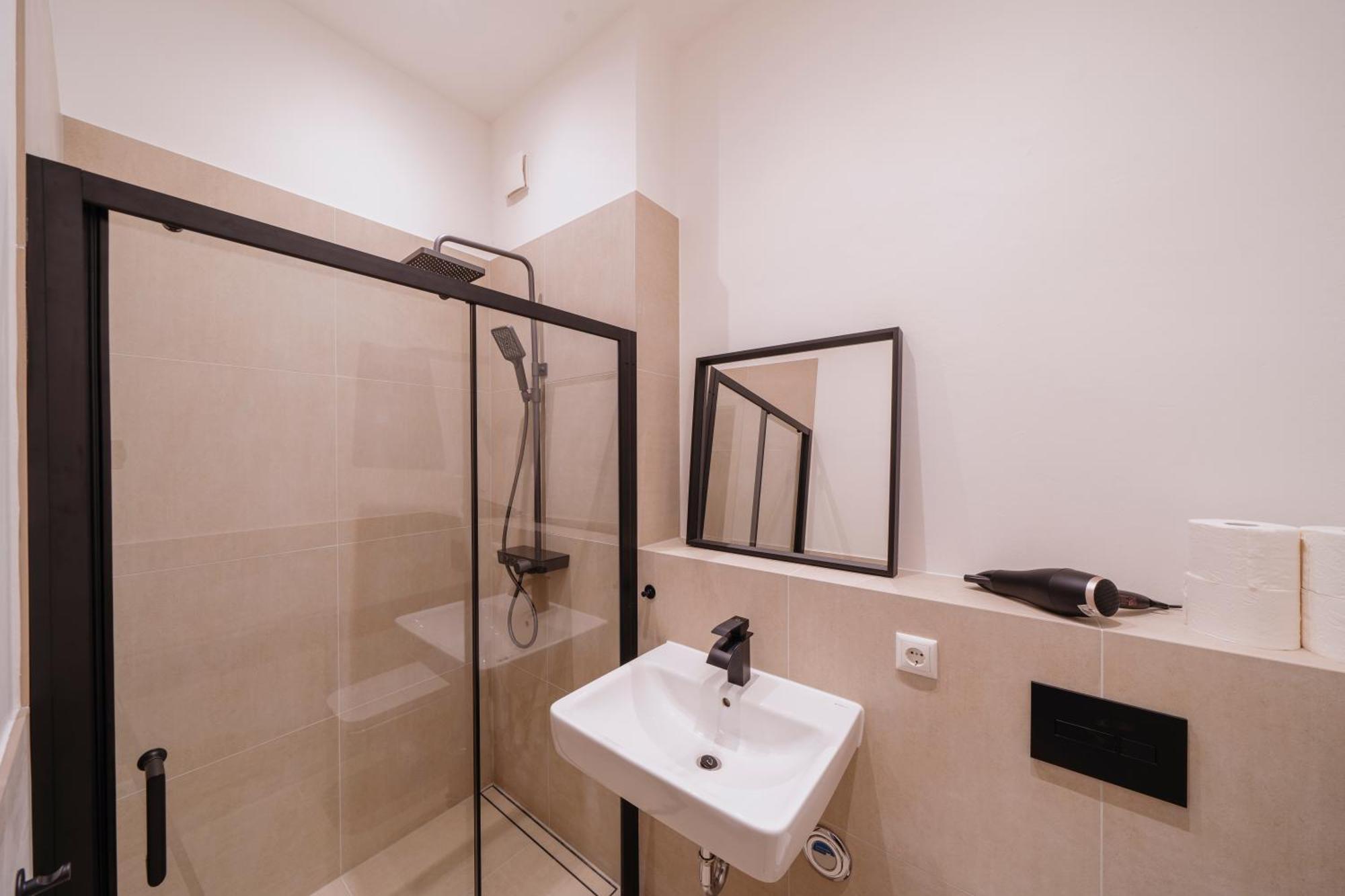 2 Bedroom-urbanapartment-berlin Berlijn